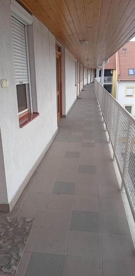 Levendula Apartamento Bekescsaba Exterior foto